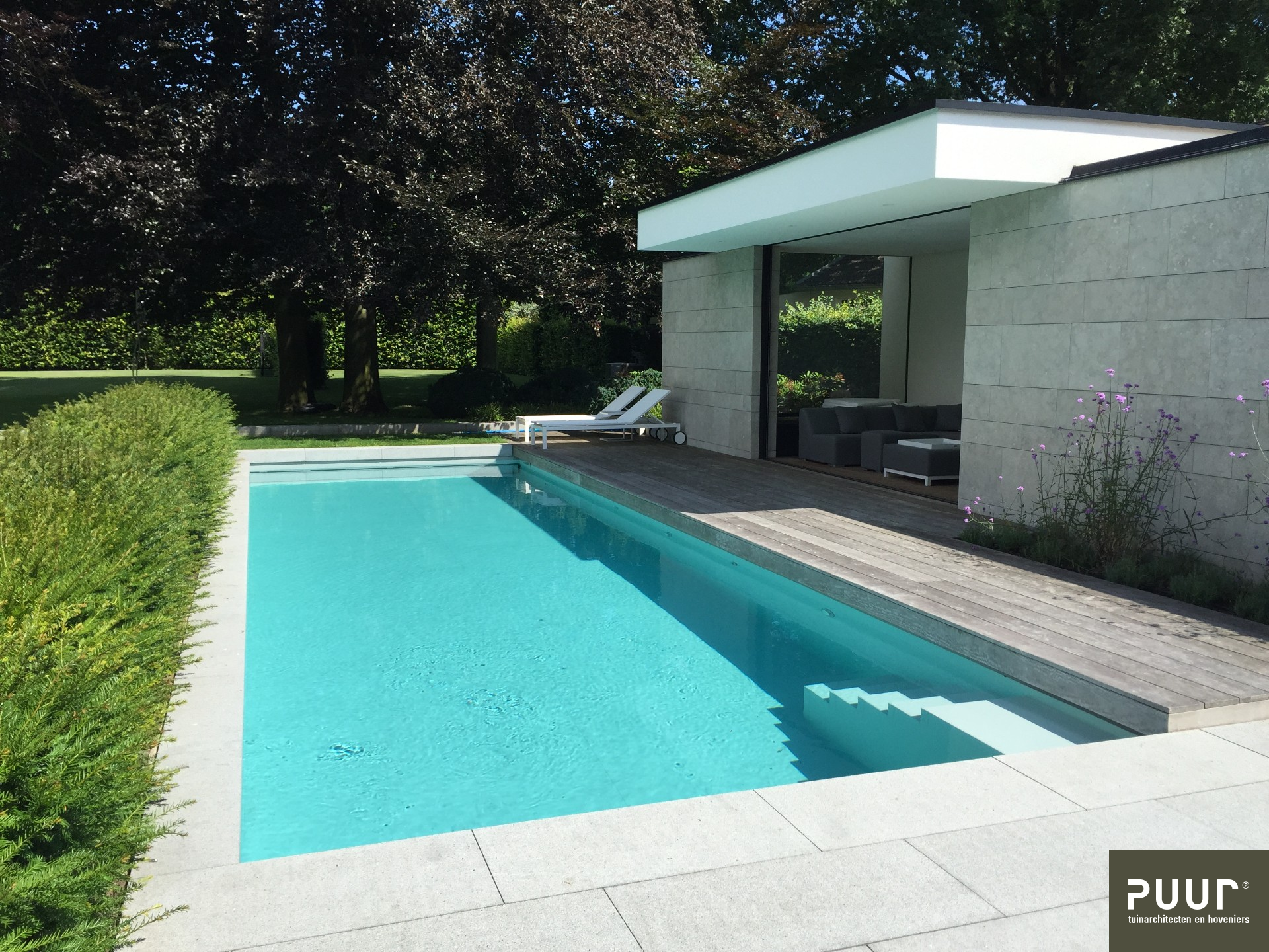 Zwembad met poolhouse in Genk - Puur Groen